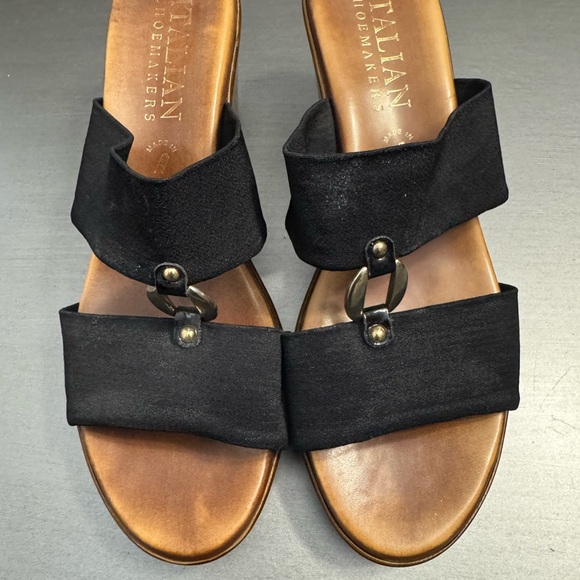 Italian Shoemakers Black and Brown Sandals - Picture 4 of 6